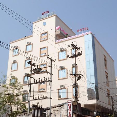 Hotel Eden Roc 부바네스 외부 사진